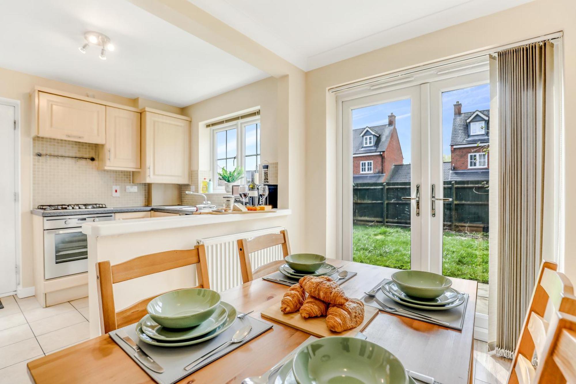 Silver Stag Properties, 3 Bedroom W Parking And Garden Smisby 外观 照片
