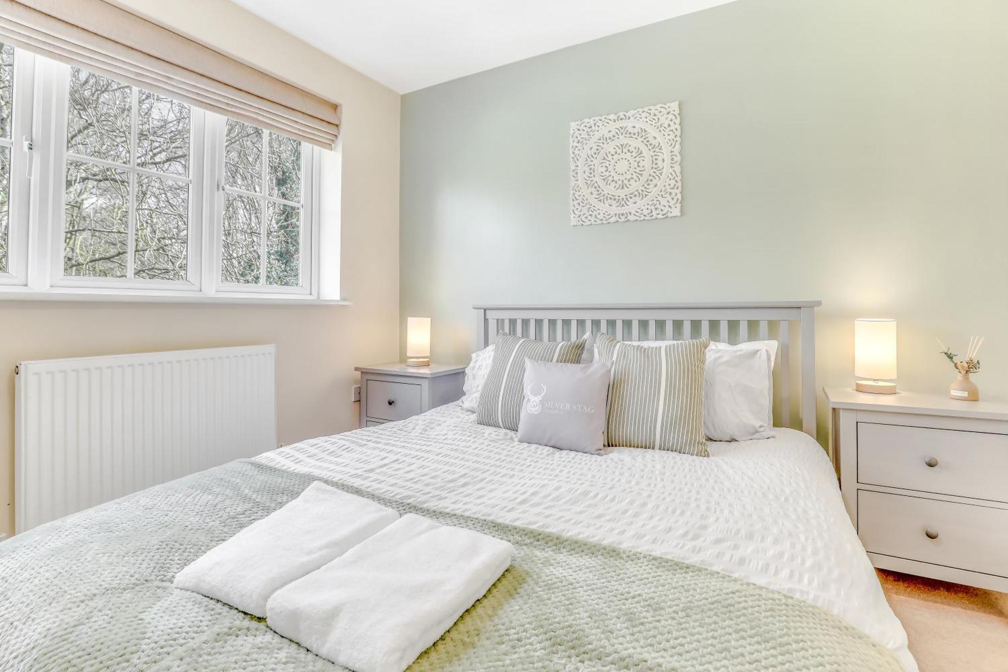 Silver Stag Properties, 3 Bedroom W Parking And Garden Smisby 外观 照片
